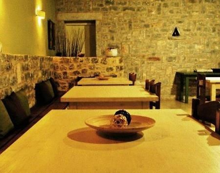 Vlyhada Guesthouse Pírgos Dhiroú Eksteriør billede