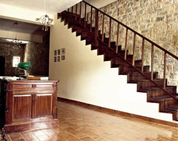 Vlyhada Guesthouse Pírgos Dhiroú Eksteriør billede